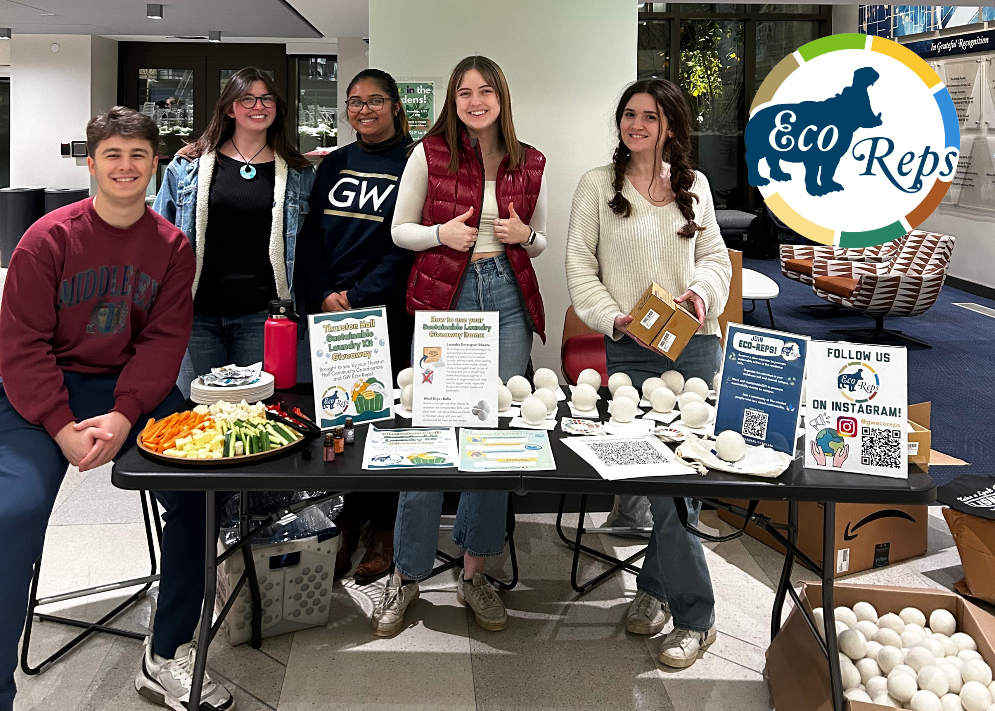 Eco-Reps Students during a Sustainable Laundry Kit Giveaway Eco-Reps Students during a Sustainable Laundry Kit Giveaway