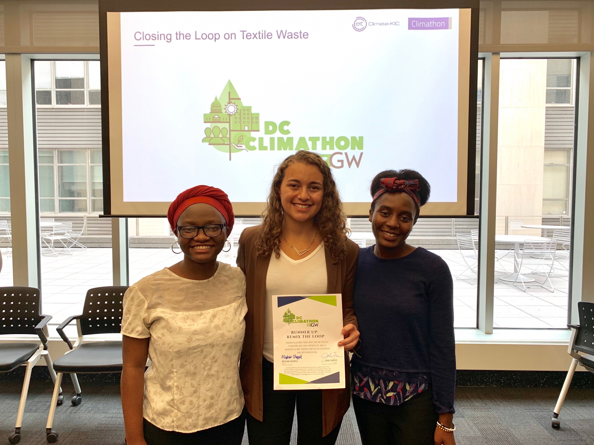 Remix Your Loop team at Climathon showcasing their certificate